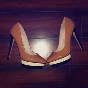 Zara Platform Pumps. Size 40/ 9